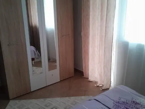 Izdavanje, trosoban stan, 120m², Tivat, Crna Gora - image 4