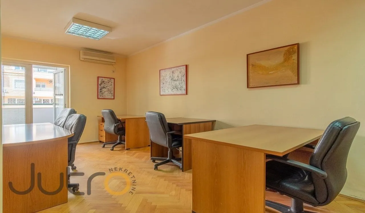 Rent, office space, 45m², Preko Morače, Podgorica