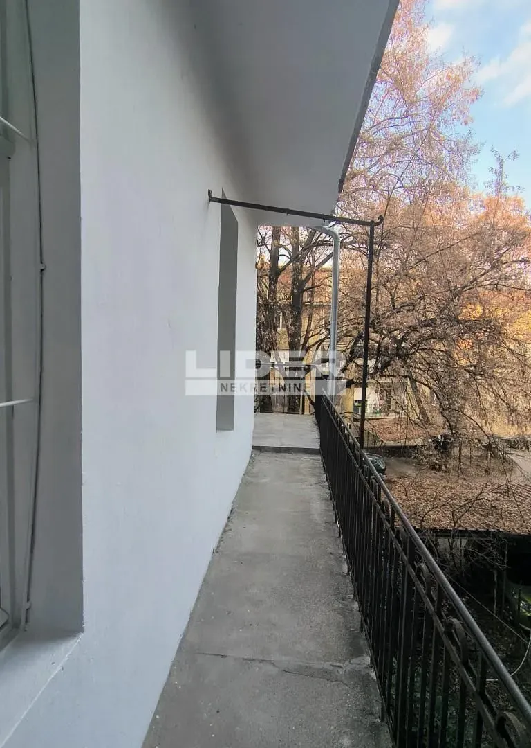 Sale, two bedroom apartment, 87m², Stari Grad, Beograd