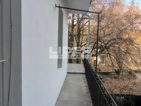 Sale, two bedroom apartment, 87m², Stari Grad, Beograd - image 16