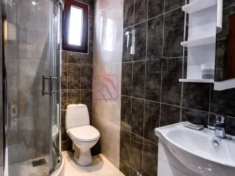 Prodaja, kuća, 252m², Šušanj, Bar - image 17