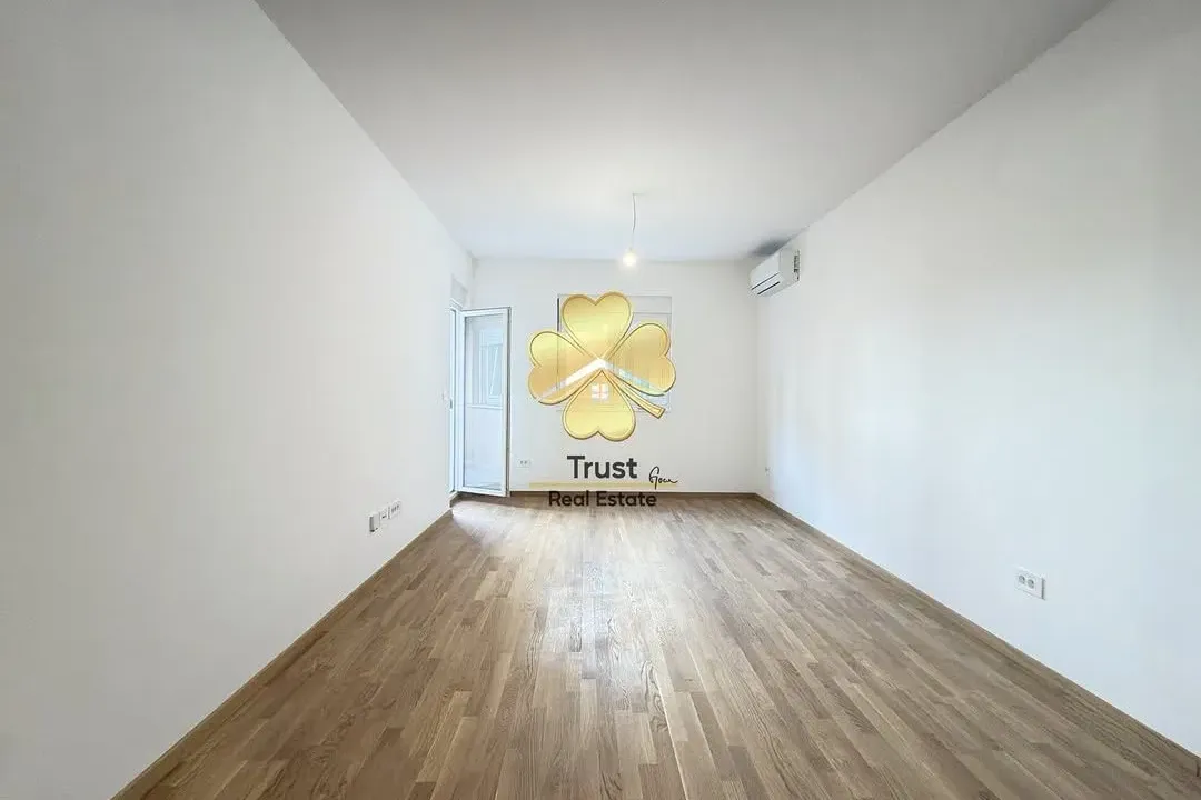 Rent, one bedroom apartment, 50m², Stari Aerodrom, Podgorica