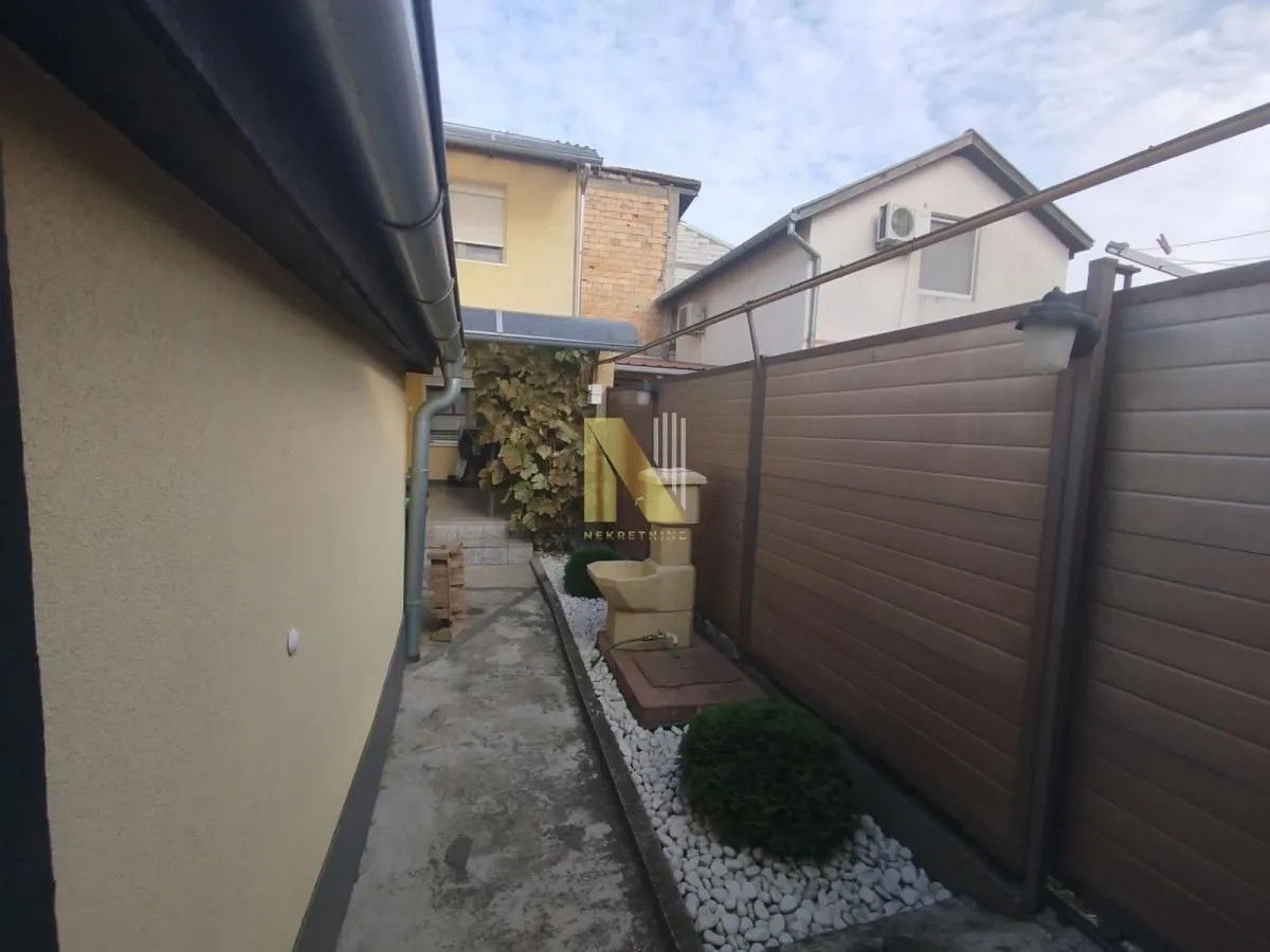 Prodaja, kuća, 128m², Salajka, Novi Sad Sve Podlokacije