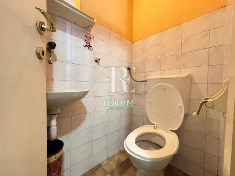 Izdavanje, dvosoban stan, 75m², Zabjelo, Podgorica - image 13