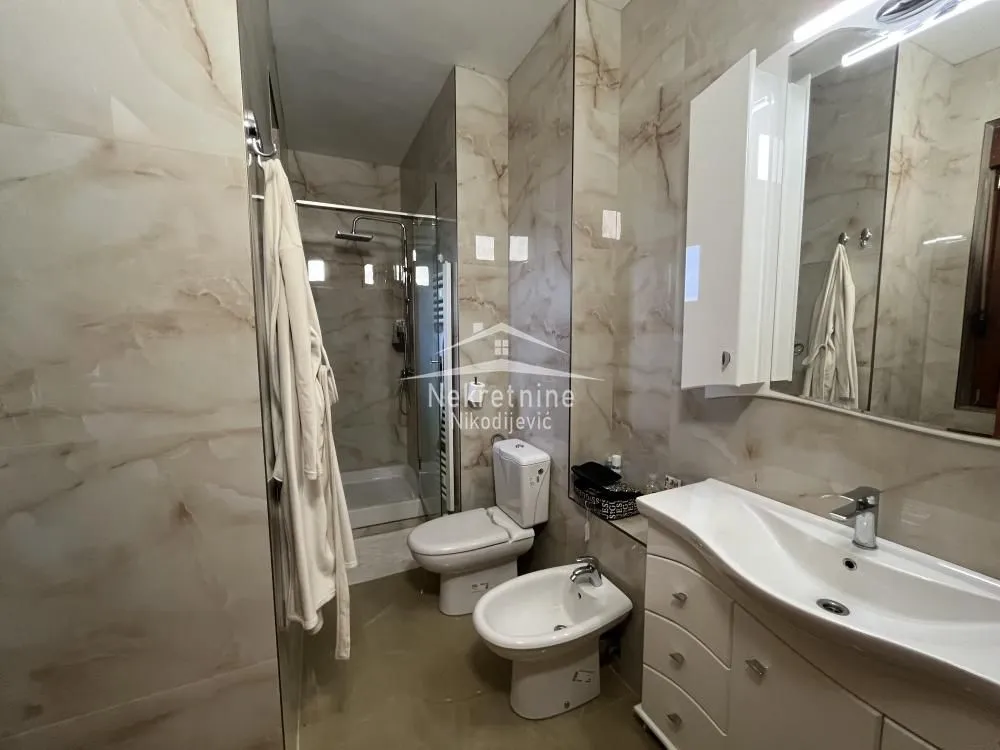 Sale, apartment, 220m², Savski Venac, Beograd