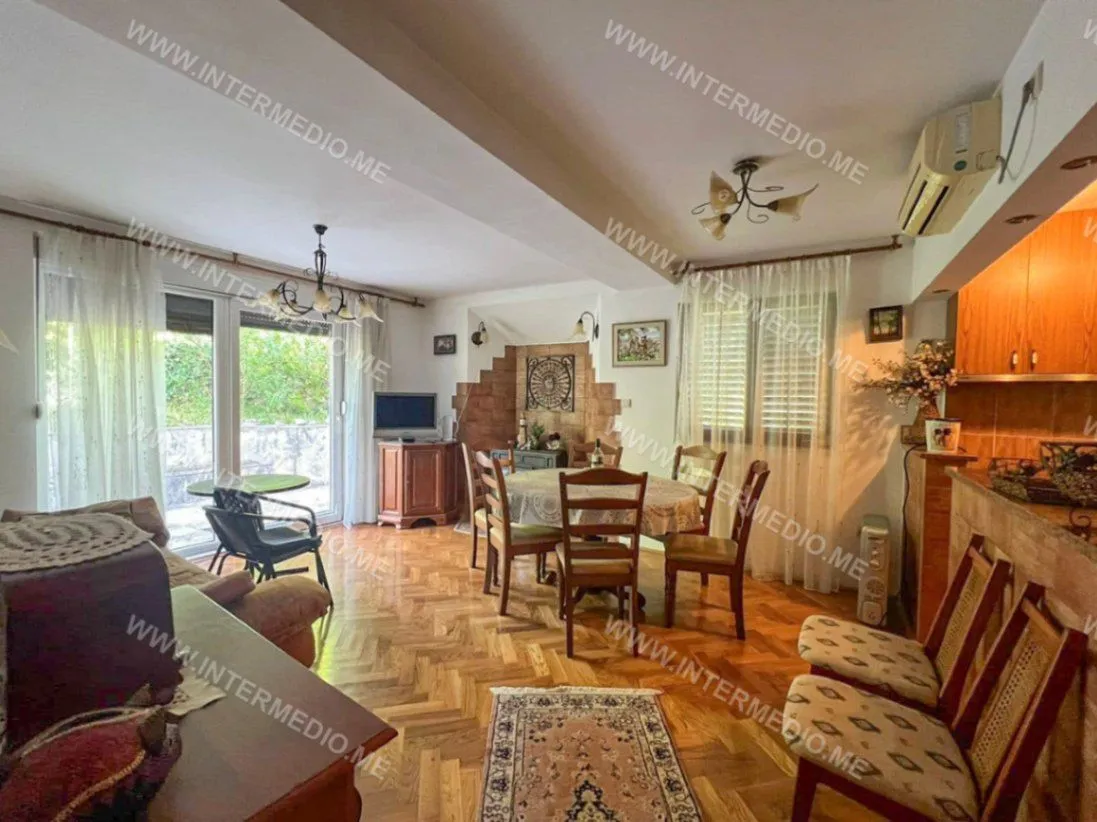 Prodaja, kuća, 150m², Igalo, Herceg Novi