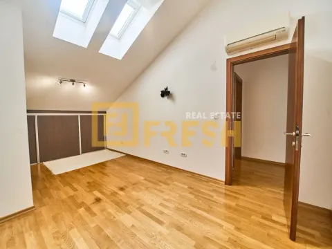 Prodaja, dvosoban stan, 122m², Tološi, Podgorica - image 9