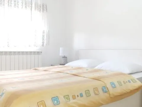 Prodaja, jednosoban stan, 53m², Centar, Žabljak - image 6