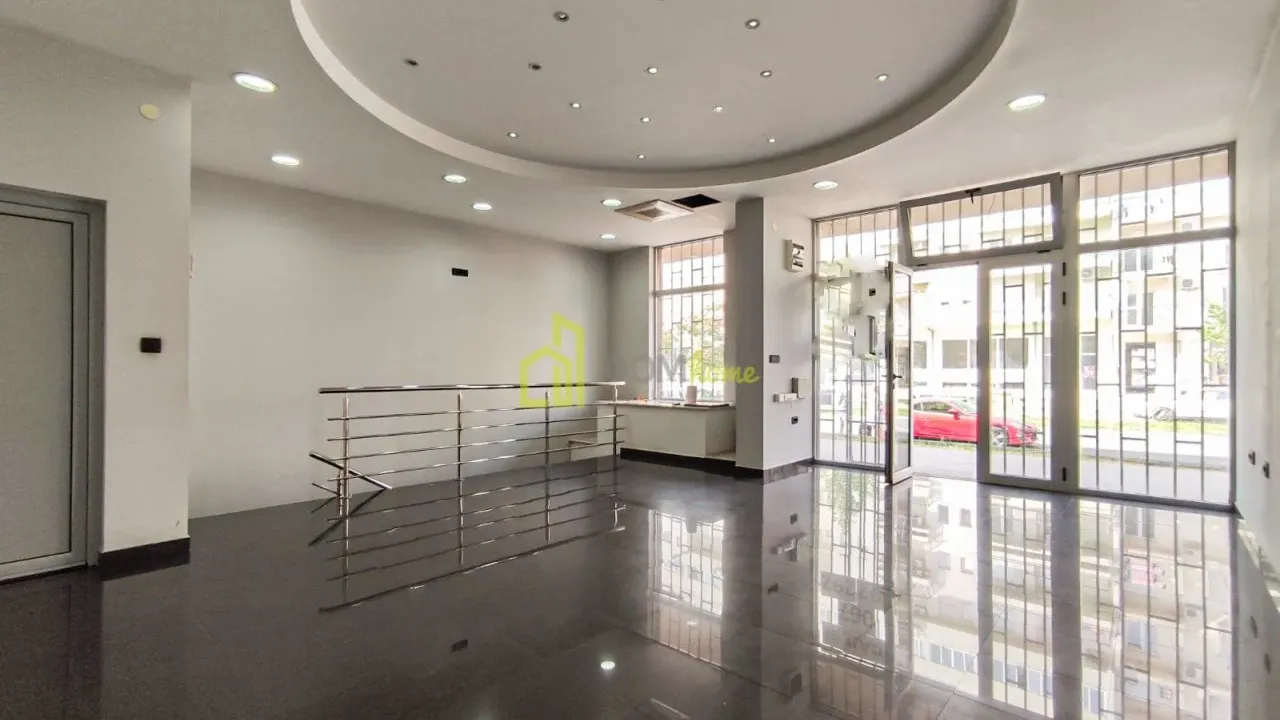 Sale, office space, 89m², Stari Aerodrom, Podgorica