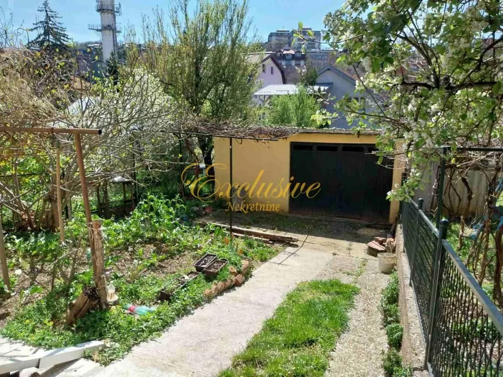 Prodaja, kuća, 116m², Kanarevo Brdo, Beograd