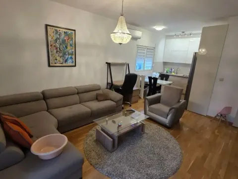 Rent, one bedroom apartment, 72m², Blok 9, Podgorica - image 2