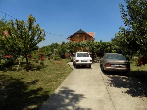 Sale, house, 110m², Ćuprija, Srbija - image 19