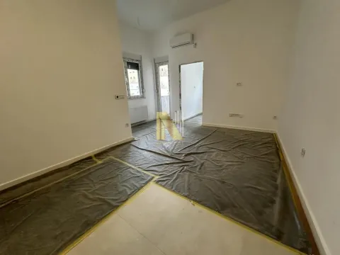 Izdavanje, jednosoban stan, 37m², Grbavica, Novi Sad Sve Podlokacije - image 2