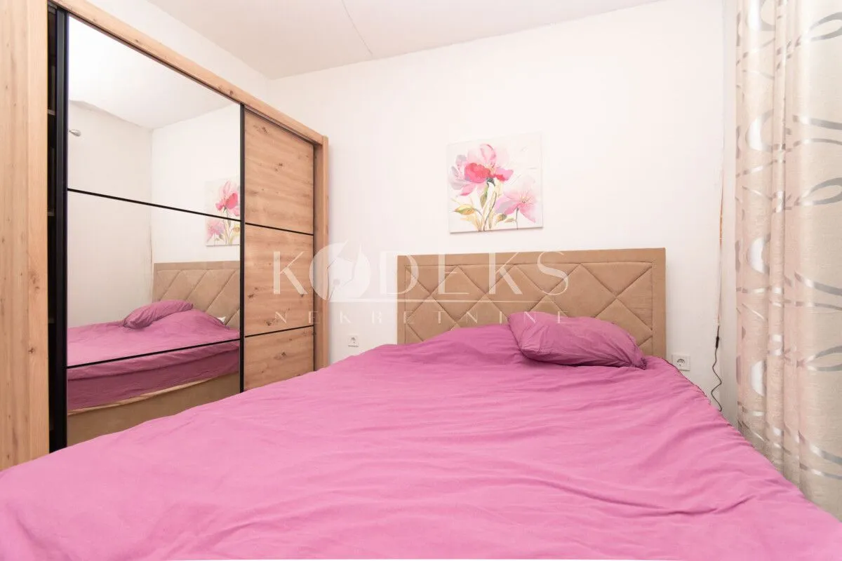 Izdavanje, dvosoban stan, 60m², Centar, Podgorica
