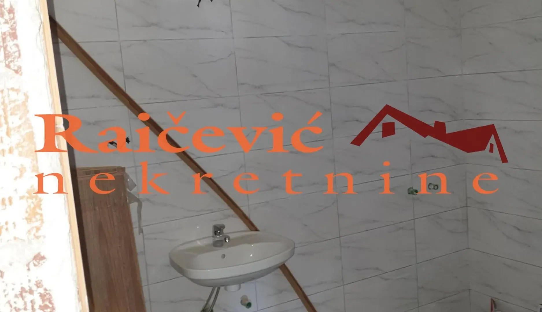 Sale, three bedroom apartment, 66m², Voždovac Sve Podlokacije, Beograd