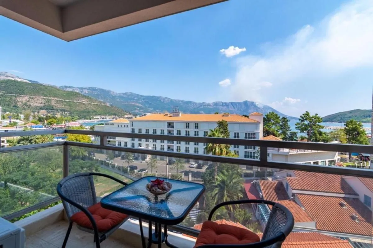 Prodaja, jednosoban stan, 46m², Centar, Budva