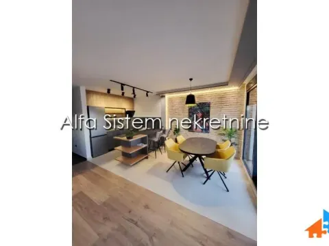 Izdavanje, trosoban stan, 90m², Uciteljsko Naselje, Zvezdara Sve Podlokacije - image 12