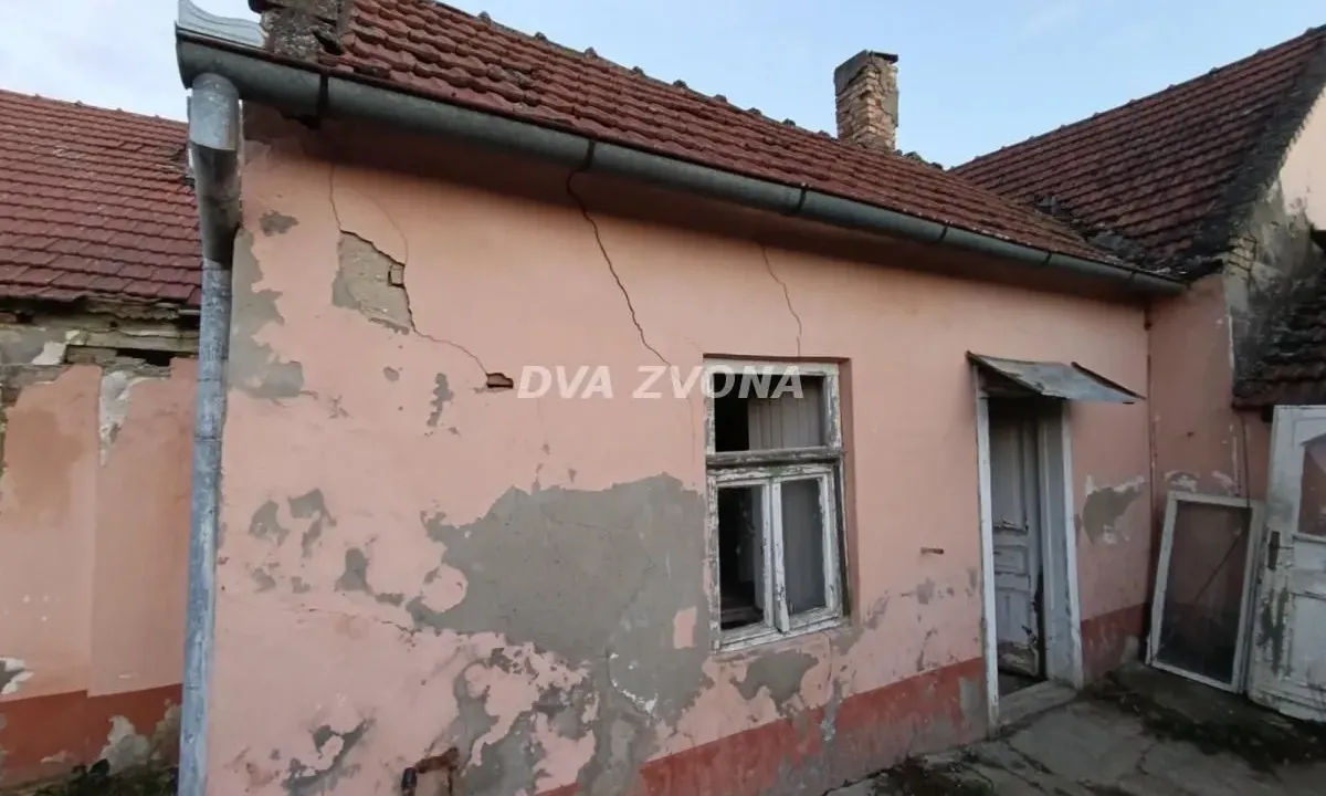 Prodaja, kuća, 108m², Novi Bečej, Zrenjanin