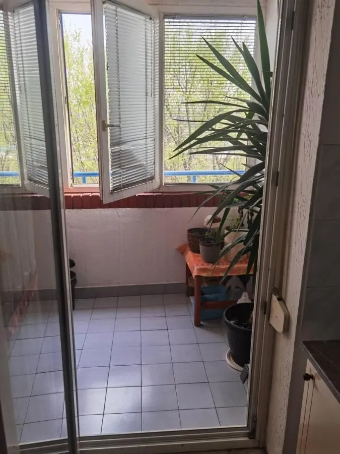 Prodaja, trosoban stan, 79m², Novo naselje, Novi Sad