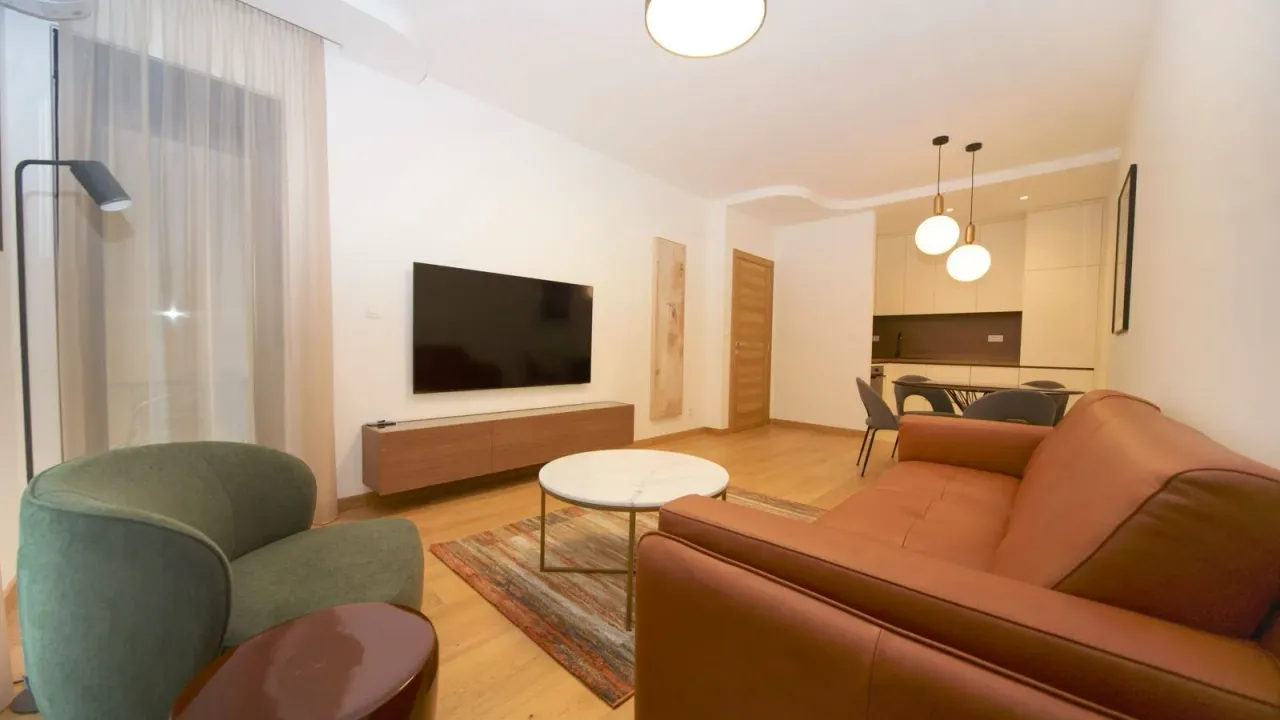 Izdavanje, jednosoban stan, 46m², City Kvart, Podgorica