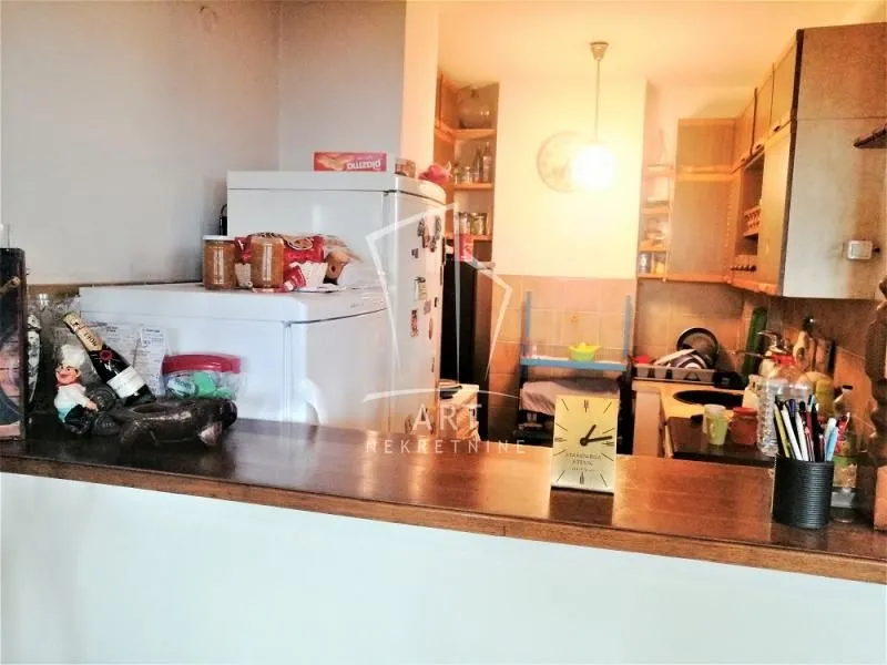 Sale, four bedroom apartment, 105m², Medaković Sve Podlokacije, Beograd