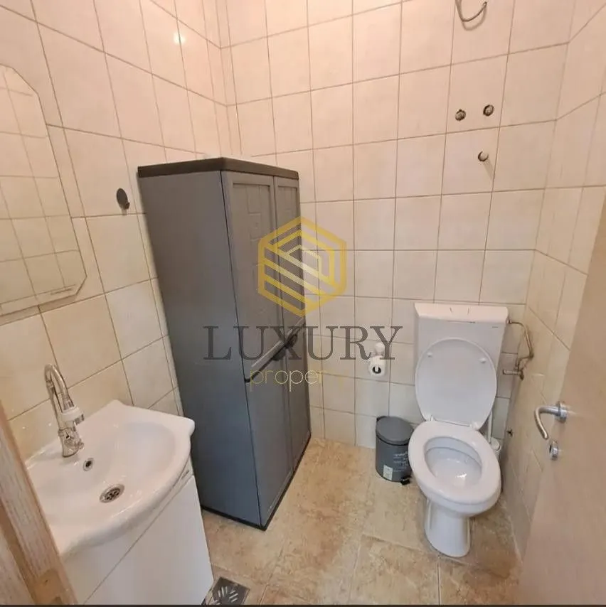Rent, office space, 32m², Centar, Podgorica