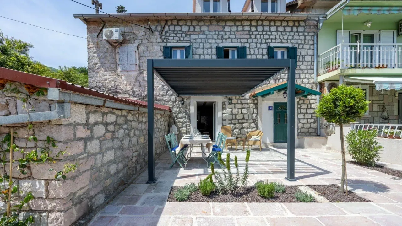Prodaja, kuća, 92m², Đurići, Herceg Novi