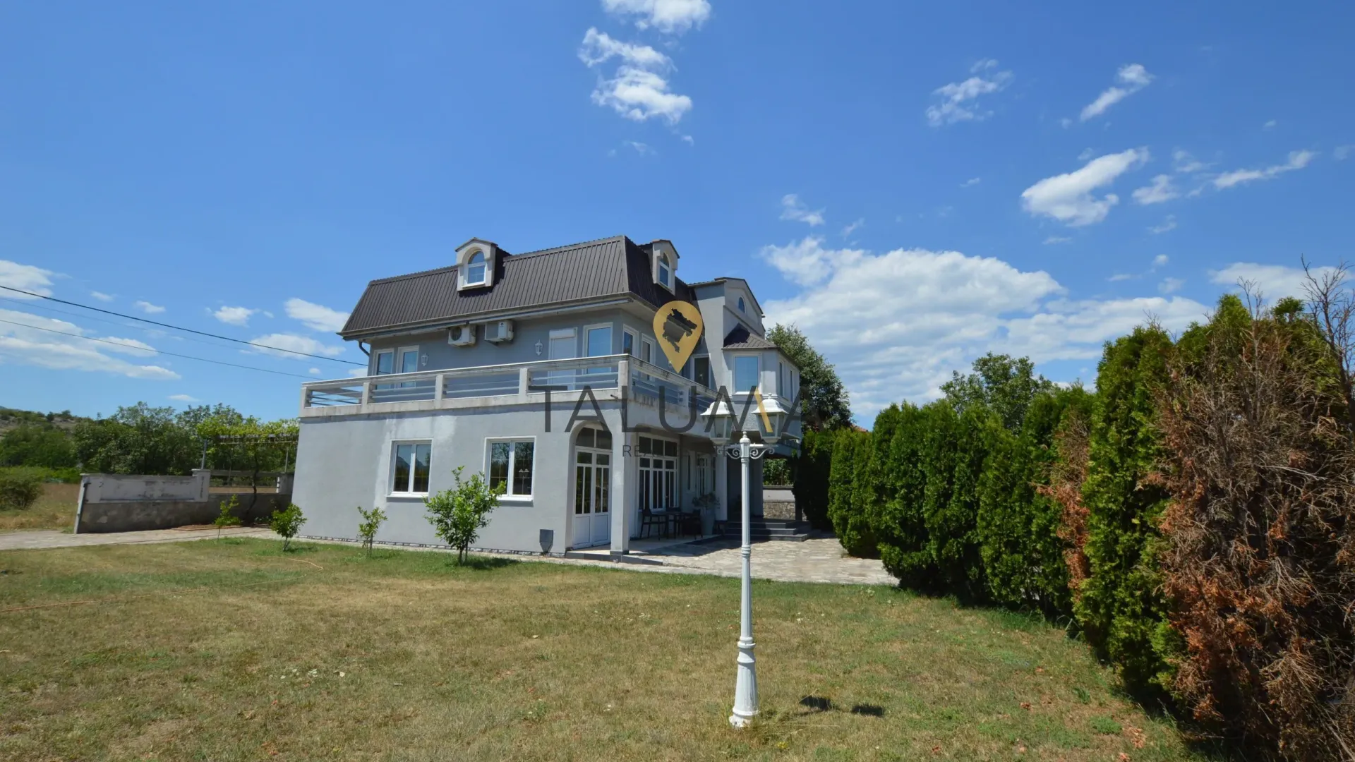 Sale, house, 350m², Dahna, Podgorica