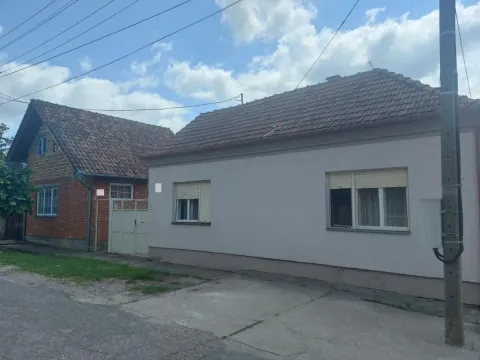 Sale, house, 136m², Kikinda, Srbija