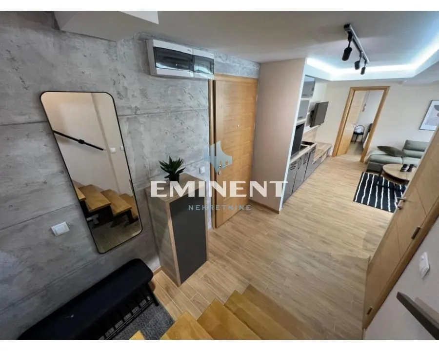 Prodaja, trosoban stan, 55m², Centar, Zlatibor