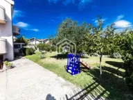 Rent, house, 160m², Tološi, Podgorica - image 12