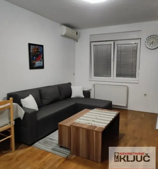 Rent, studio apartment, 26m², Grbavica, Novi Sad Sve Podlokacije