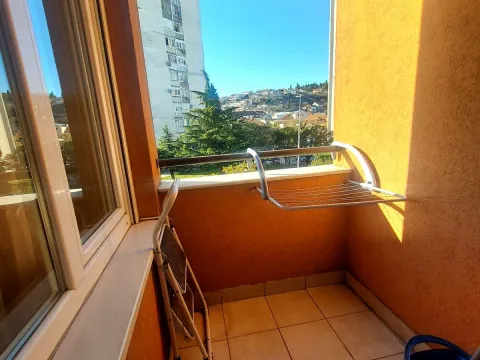 Izdavanje, dvosoban stan, 72m², Momišići, Podgorica - image 7