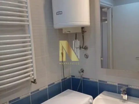 Izdavanje, trosoban stan, 82m², Centar, Novi Sad - image 18