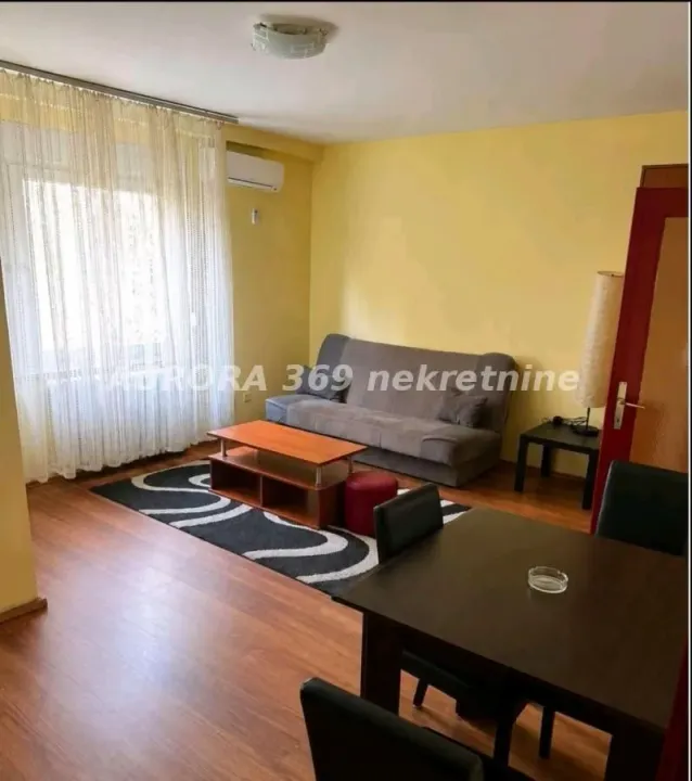 Izdavanje, jednosoban stan, 39m², Železnička Stanica, Novi Sad Sve Podlokacije