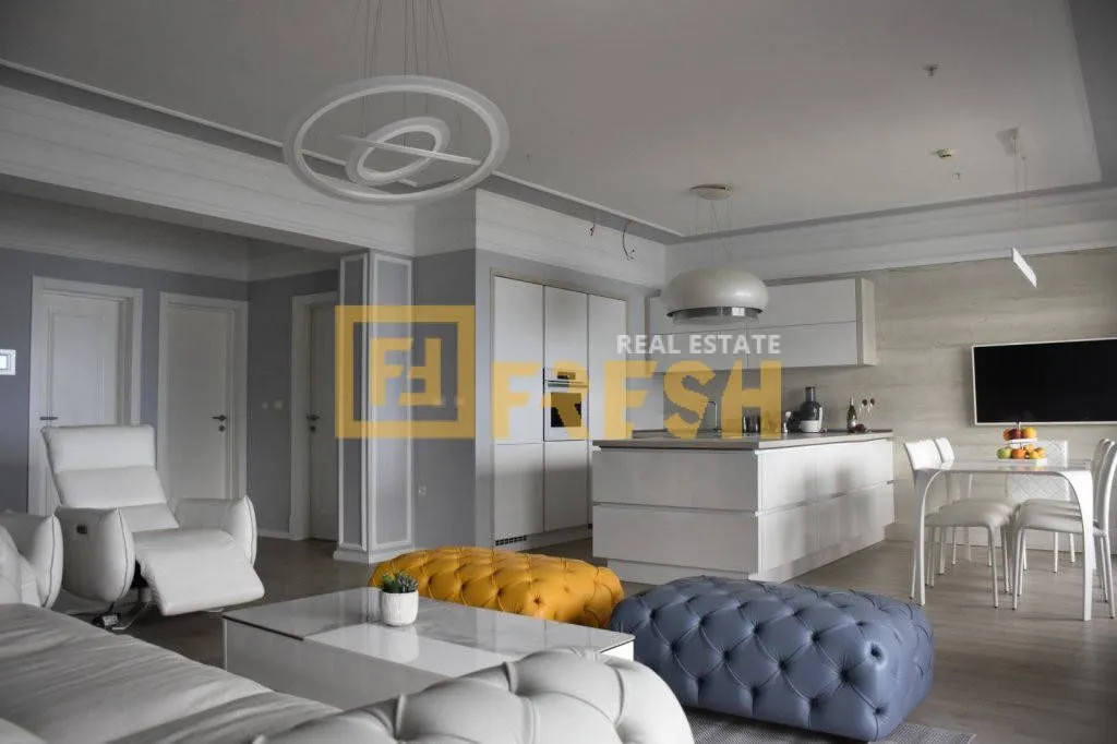 Prodaja, dvosoban stan, 97m², Budva, Crna Gora