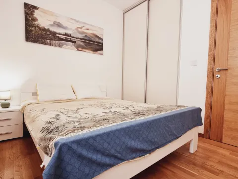 Rent, one bedroom apartment, 45m², Bečići, Budva - image 6