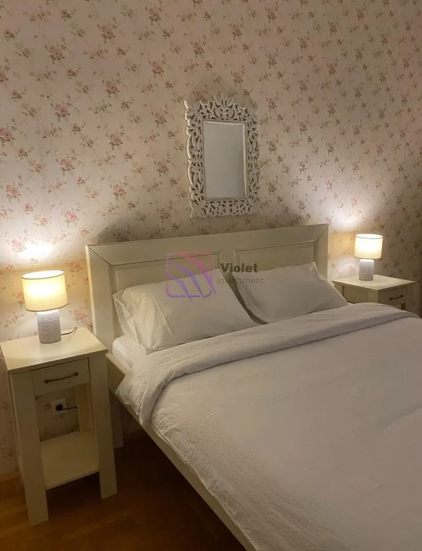 Izdavanje, jednosoban stan, 52m², City Kvart, Podgorica