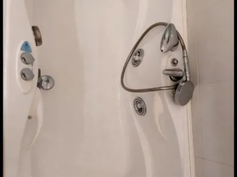 Izdavanje, trosoban stan, 91m², Stari grad, Novi Sad - image 12