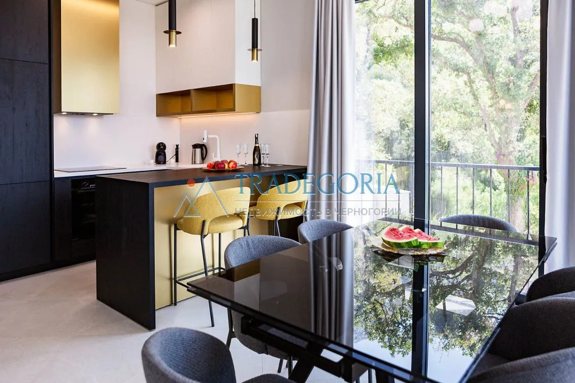 Prodaja, kuća, 223m², Reževići, Budva