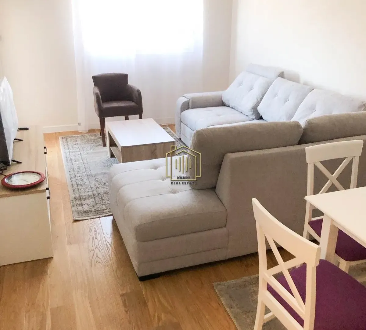 Izdavanje, jednosoban stan, 47m², Central Point, Podgorica