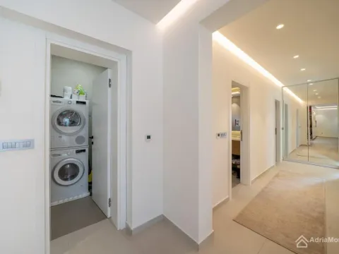 Prodaja, dvosoban stan, 122m², Marići, Tivat - image 11