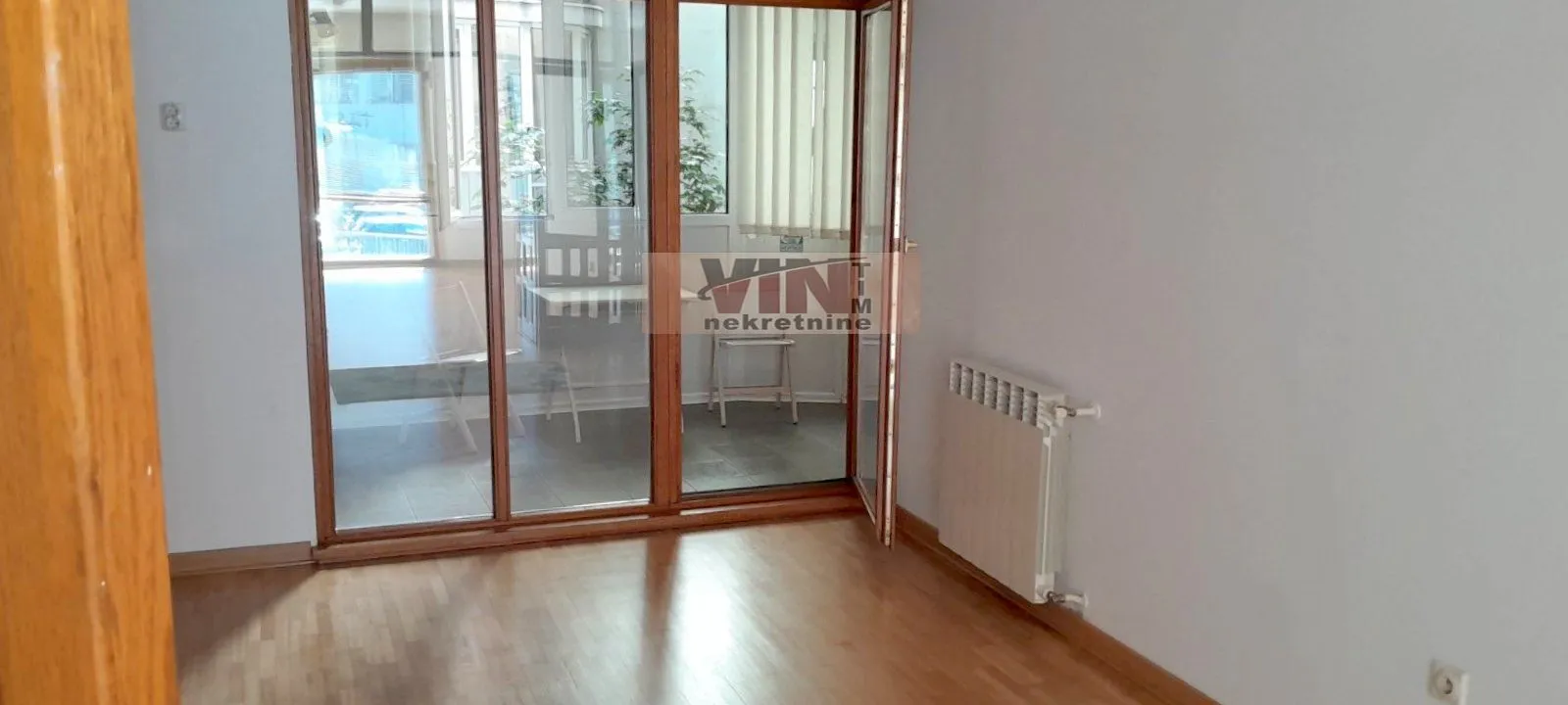 Izdavanje, trosoban stan, 85m², Altina, Beograd