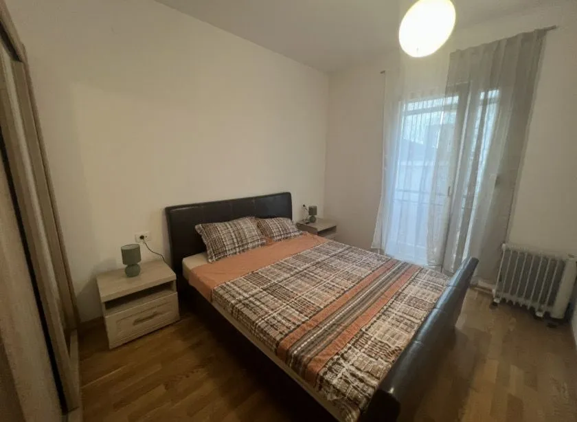 Izdavanje, dvosoban stan, 71m², Ljubović, Podgorica