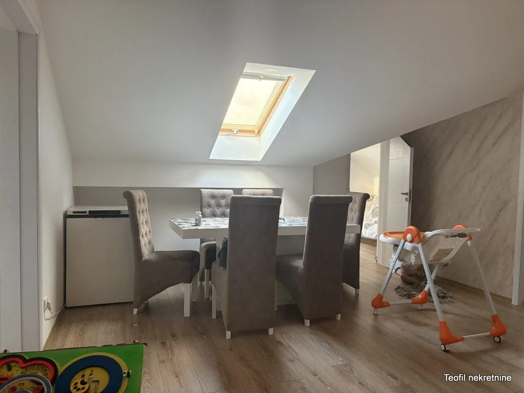 Prodaja, trosoban stan, 75m², Arnajevo, Barajevo