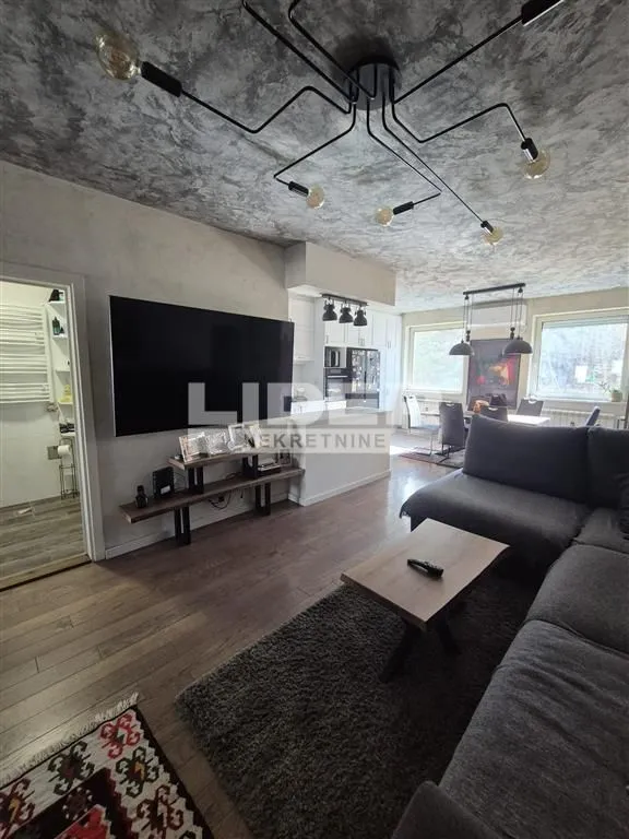 Izdavanje, četvorosoban stan, 100m², Voždovac Sve Podlokacije, Beograd
