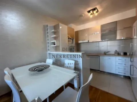 Izdavanje, dvosoban stan, 63m², City Kvart, Podgorica - image 5