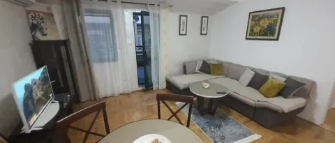 Rent, one bedroom apartment, 65m², Centar, Podgorica - image 10