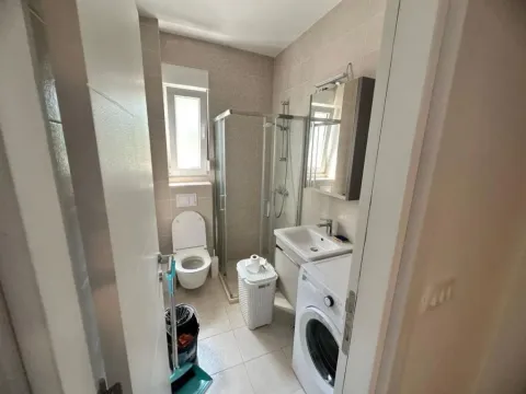 Izdavanje, stan, 74m², Mažina, Tivat - image 6