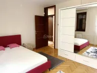 Izdavanje, trosoban stan, 85m², Niš, Srbija - image 7